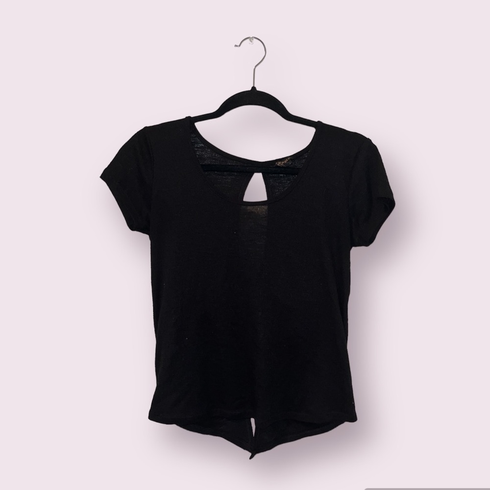 Short sleeve Forever 21 open back t-shirt